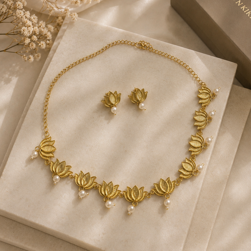 Still Waters Necklace & Studs Set